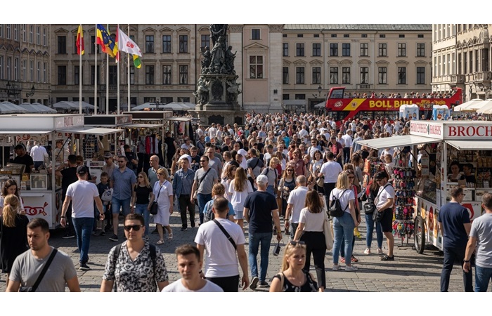 Kalabalık Turistik Noktalardan Nasıl Kaçınılır?